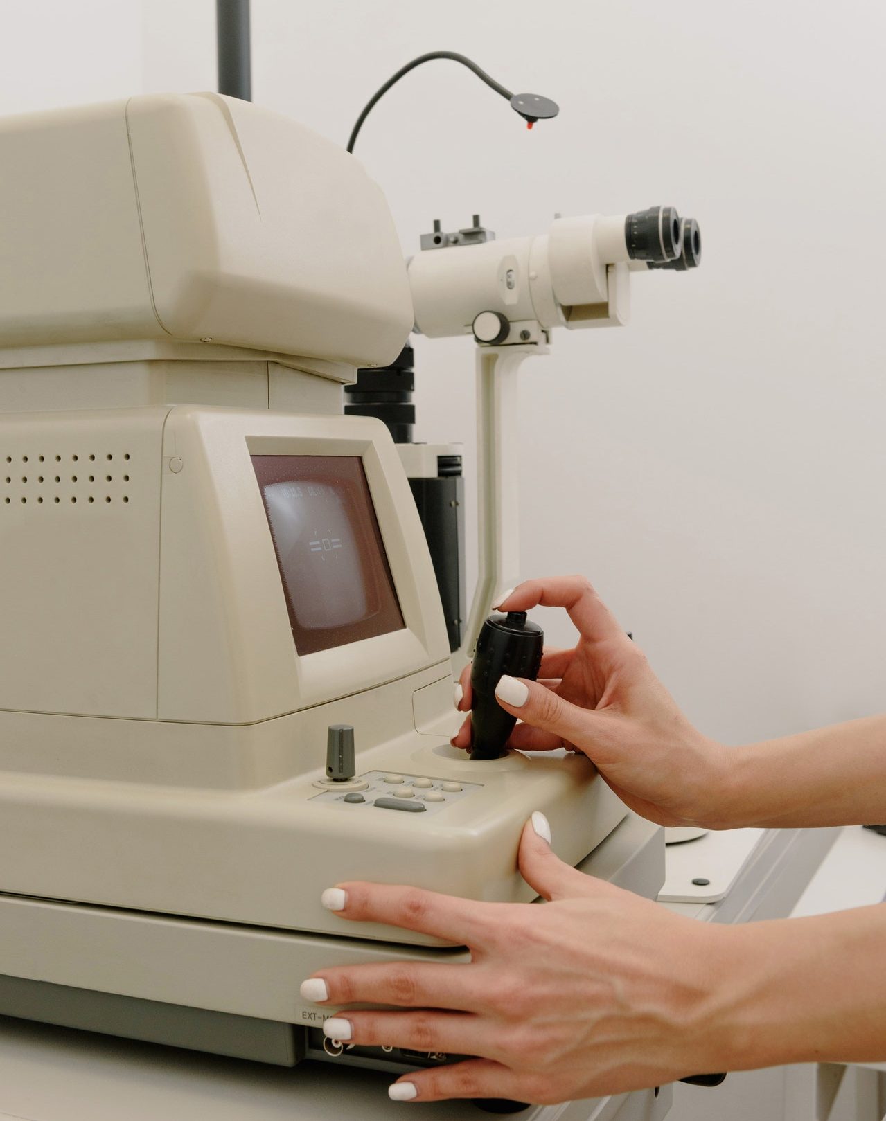 Services 1 Eyes Tests | Services | Fantastic Eyes Optometrists